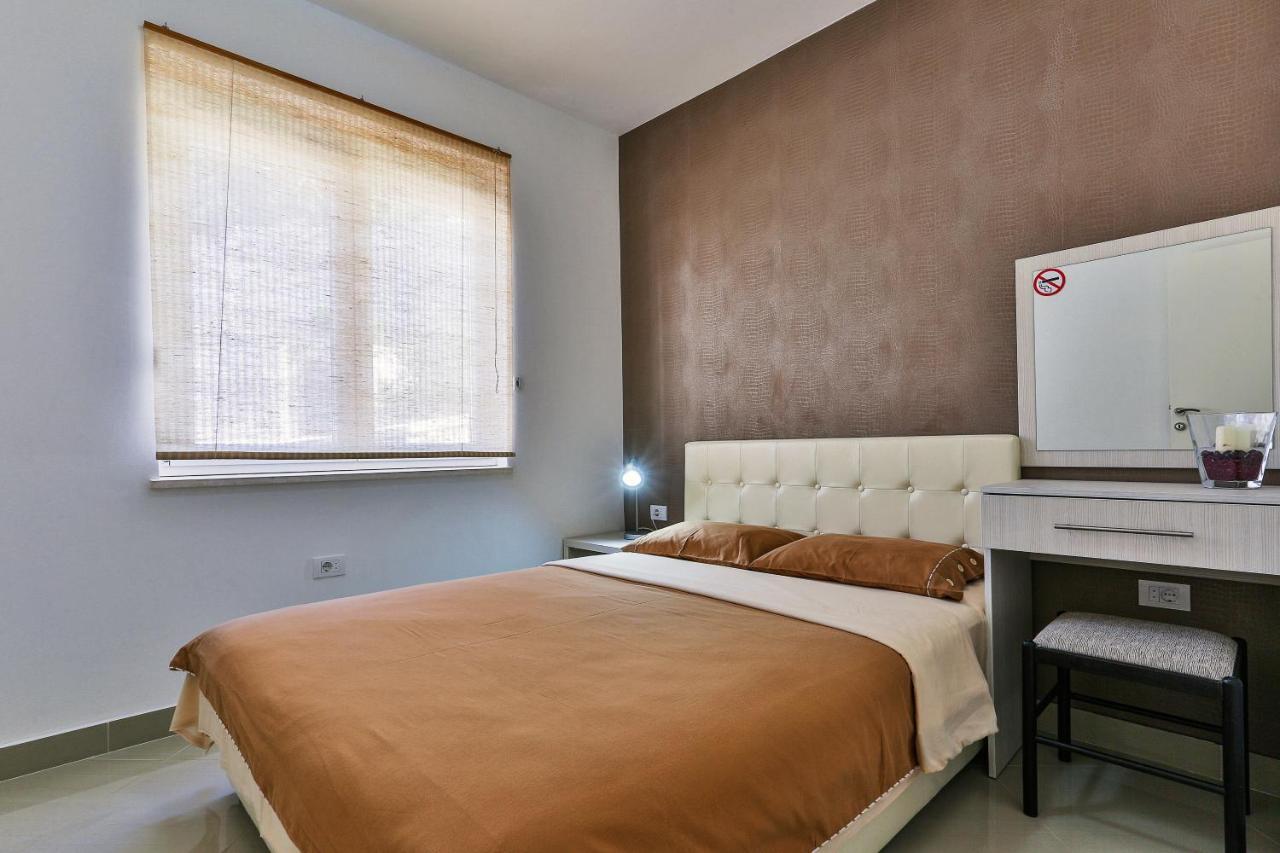 Zelen Lux Apartment Sutomore Ngoại thất bức ảnh